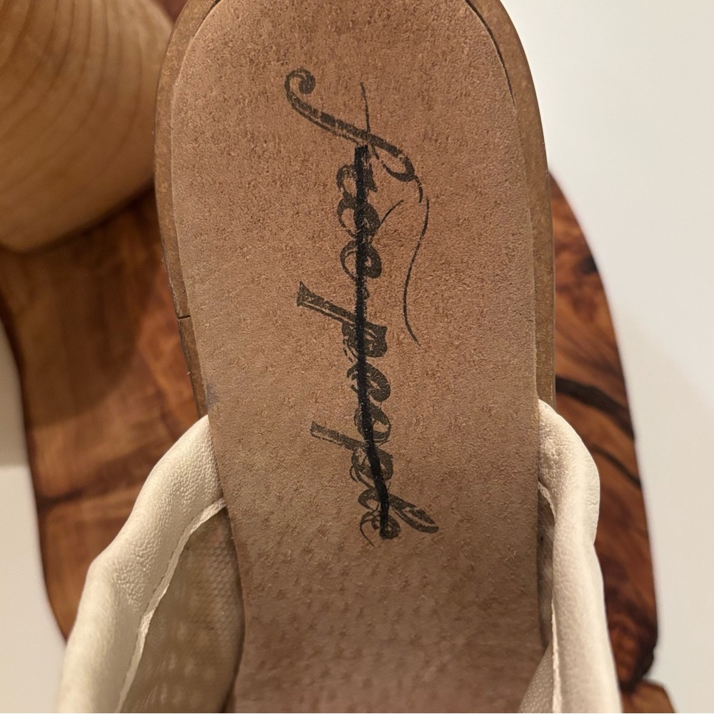 Free People Coastal‑Chic Woven Mules | Wood Heel Boho Slip‑Ons - Picture 8 of 9